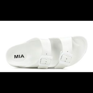 Mia Sandals